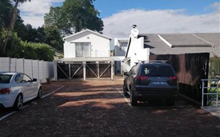 2 Bedroom Duplex in Parktown North