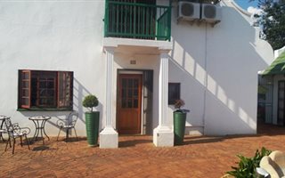 6 Bedroom House in Rand Collieries