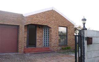 3 Bedroom House in Tableview