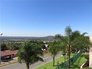 3 Bedroom Townhouse in Constantia Kloof