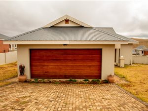 3 Bed Townhouse in White River Central