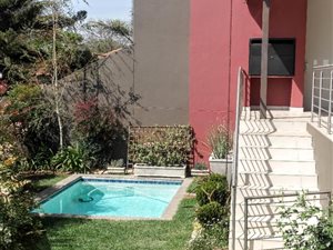 4 Bed Cluster in Menlo Park