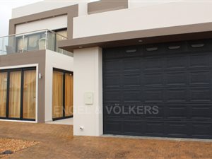 5 Bed House in Parklands North