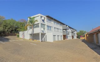 2 Bedroom Townhouse in La Montagne