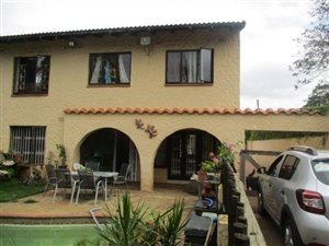 4 Bed House in Manors