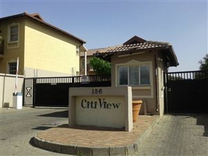 2 Bed Apartment in Moffat View