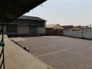 2401 m² Industrial space in Benrose