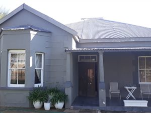 3 Bed House in Dealesville