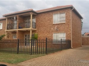 2 Bedroom Duplex in Theresa Park