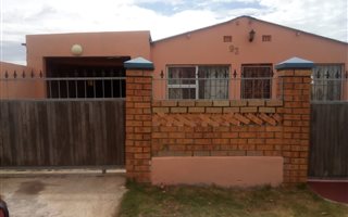 2 Bedroom House in Motherwell