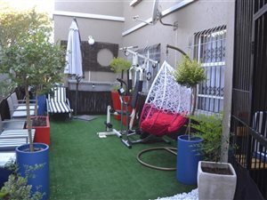 2 Bed Apartment in Maraisburg