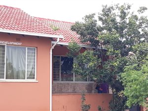 3 Bed House in Naturena
