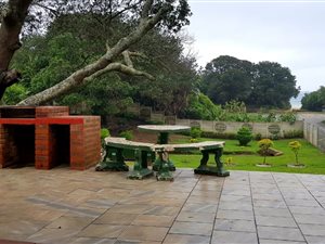 4 Bed House in Sea Park
