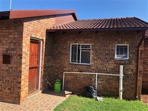 2 Bed House in Dal Fouche