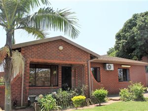 3 Bed House in Nagina