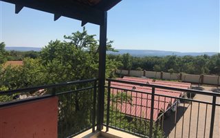 1 Bedroom Apartment in Hazeldean (Silverlakes Surroundings)