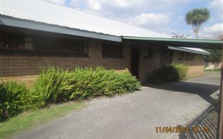 300 m² Commercial space in Eloff