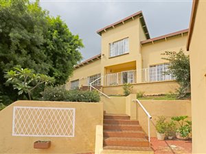 4 Bed House in Roodekrans