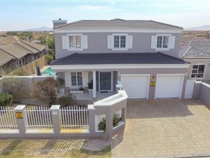 4 Bedroom House in Parklands