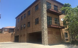 670 m² Office Space in Carlswald Estate