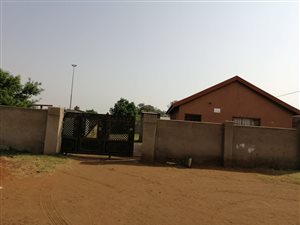 2 Bed House in Katlehong