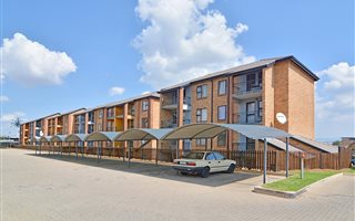 2 Bedroom Apartment in Halfway Gardens