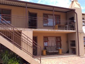 2 Bed Apartment in Vaalpark