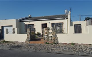 2 Bedroom House in Eersterivier
