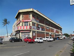 80 m² Commercial space in Isipingo Rail