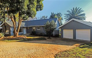 5 Bedroom House in Constantia Kloof