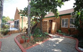4 Bedroom House in Moreleta Park