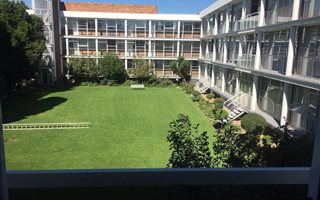 2 Bedroom Apartment in Dunkeld West