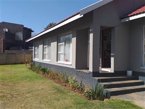 4 Bed House in Flora Gardens