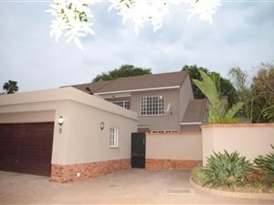 3 Bed Townhouse in Lynnwood Manor