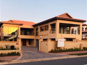 5 Bedroom House in Izinga Estate