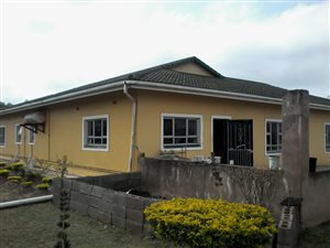 1400 m² Farm in Cliffdale
