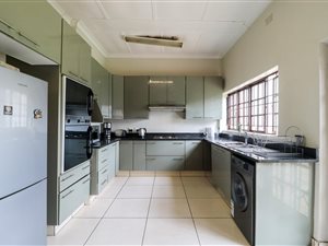 3 Bed House in Orange Grove