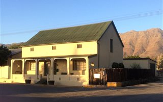 3 Bedroom House in Porterville
