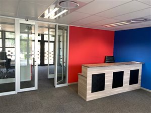 301 m² Office Space in Equestria