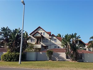 4 Bed Apartment in Richards Bay Central