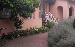 4 Bedroom House in Leandra