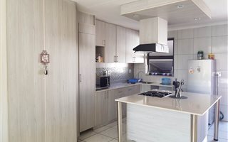 3 Bedroom Townhouse in New Redruth