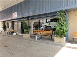 998 m² Commercial space in Kroonstad