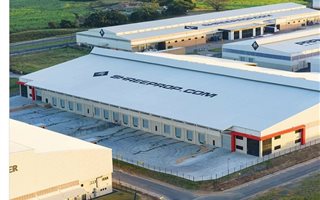 7325 m² Commercial space in La Mercy