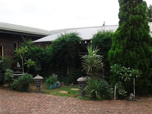 4 Bed House in Meyerton Park