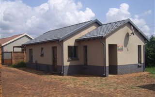 3 Bedroom Townhouse in Clarina