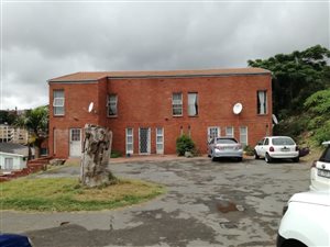 7 Bed Flat in Overport