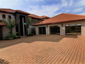 4 Bed House in Hazeldean (Silverlakes Surroundings)