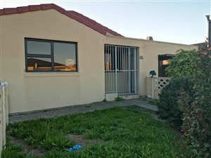 3 Bed House in Grassy Park