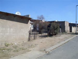 2 Bedroom House in Tembisa